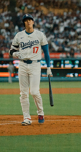 TKdodgers620-18
