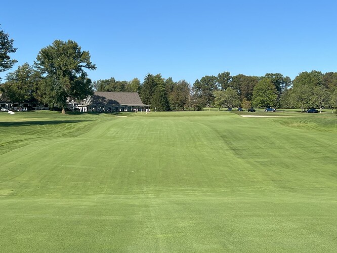 Hole 9 Approach